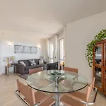 Апартаменты Panorama Fantastico Sul Golfo Degli Angeli *
